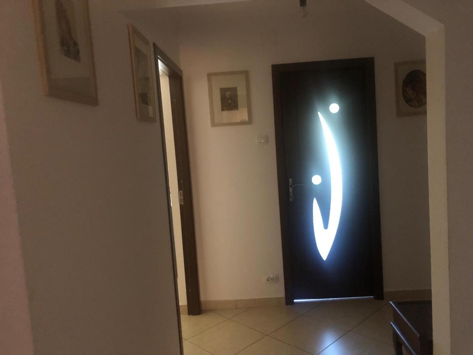 Apartament Cu 3 Camere La Poala Muntilor Fagaras Victoria  Exterior foto
